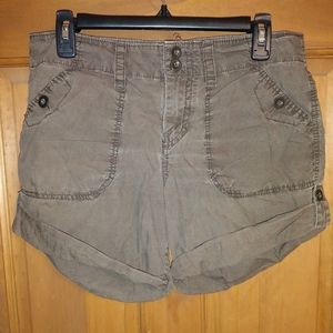 Gap brown side button shorts size 6